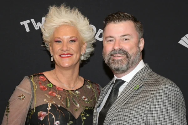 Stuart Claxton: Age, Net Worth, Height, Weight, Married Life, Salary Insights, and Dating History in 2025
