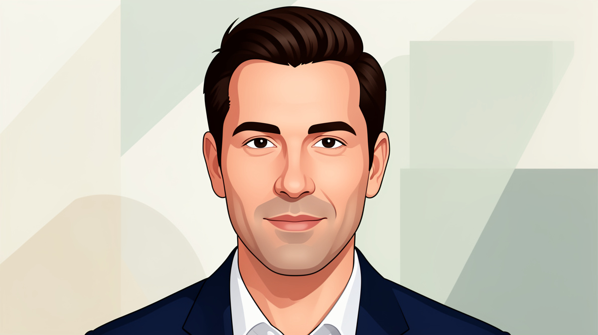 Tom Oar - Professional Portrait