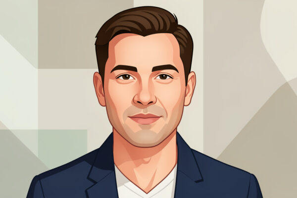 Unsellable Houses Cast Changes: Who Left and What Happened in 2025" → "Unsellable Houses - Professional Portrait