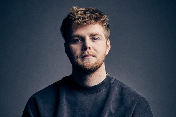 Alex Warren - Professional Portrait