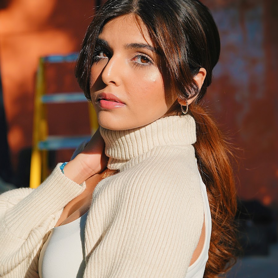 Ashi Khanna - YouTube