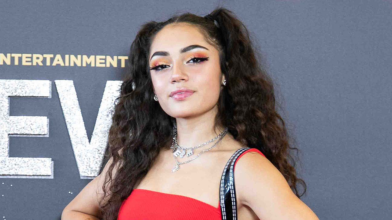 TikTok Star Avani Gregg to Release Memoir