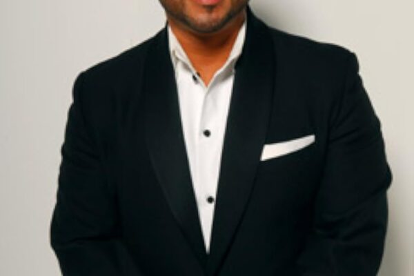 Benny Medina - Professional Portrait