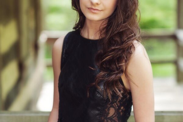 Brooke Hyland - IMDb