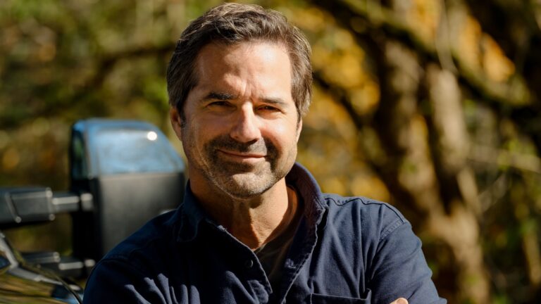 Don Wildman: Wife, Married, Net Worth, Age, Height, Weight, Dating, and Career Insights