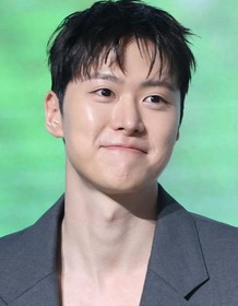 Gong Myung Movies & TV Shows List | Rotten Tomatoes | Rotten Tomatoes