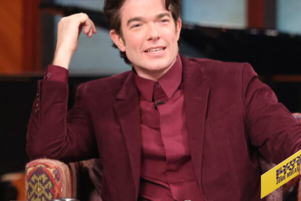 John Mulaney Returns to Late Night on Netflix - The New York Times