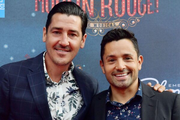 New Kids on the Block's Jonathan Knight marries longtime boyfriend | CNN