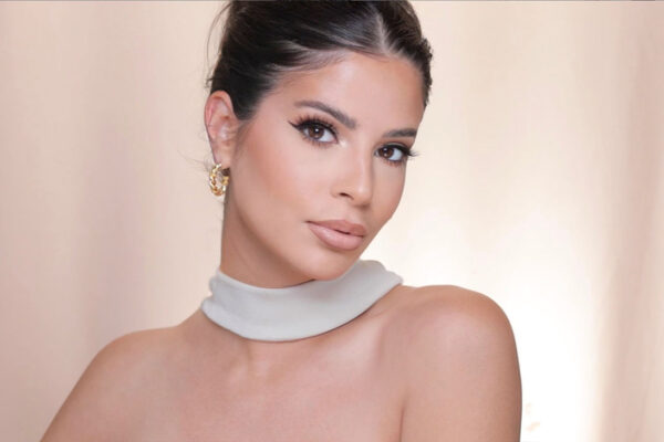 Laura Lee - Professional Portrait