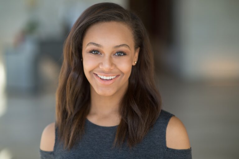 Nia Sioux Net Worth, Age, Dance Moms Star, Singer, and Philanthropist Career Highlights
