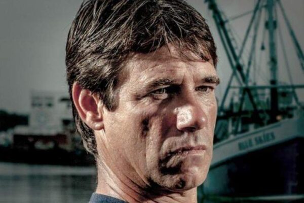 Wicked Tuna' star Paul Hebert accused of fraudulently collecting benefits - National | Globalnews.ca